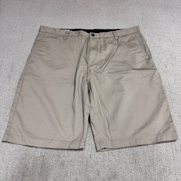 Volcom Shorts Men’s Beige Pockets Size 40 - Picture 1 of 11